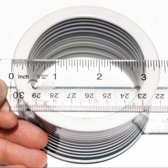 HANDMADE Wide Vintage Repro Lucite Bangle! 1 Left! - Picture 6 of 8